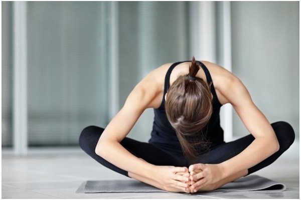 抗衰老瑜伽風(fēng)靡 3個(gè)經(jīng)典瑜伽姿勢讓你更年輕 抗衰老瑜伽風(fēng)靡 3個(gè)經(jīng)典瑜伽姿勢讓你更年輕