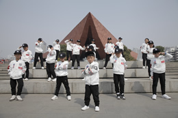 酷酷萌娃精彩街舞視頻