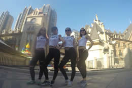 暑假教練班學(xué)員展示，怎么開(kāi)心怎么跳