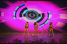 王萌: ohbaby組合《show girl》