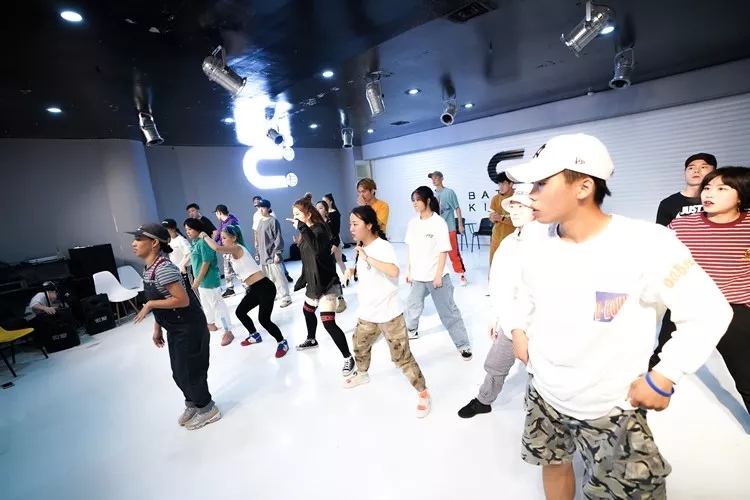 1538978613103375.jpg 1.webp.jpg