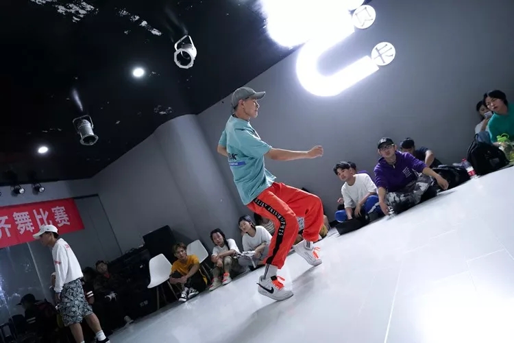 1538978621288011.jpg 5.webp (1).jpg