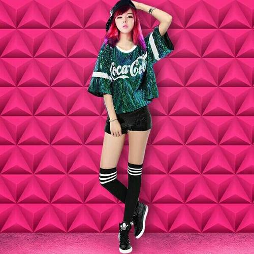 舞蹈氣質(zhì)女孩