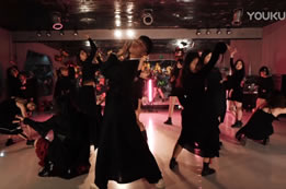 迪廳必備～ 搖起來(lái)～